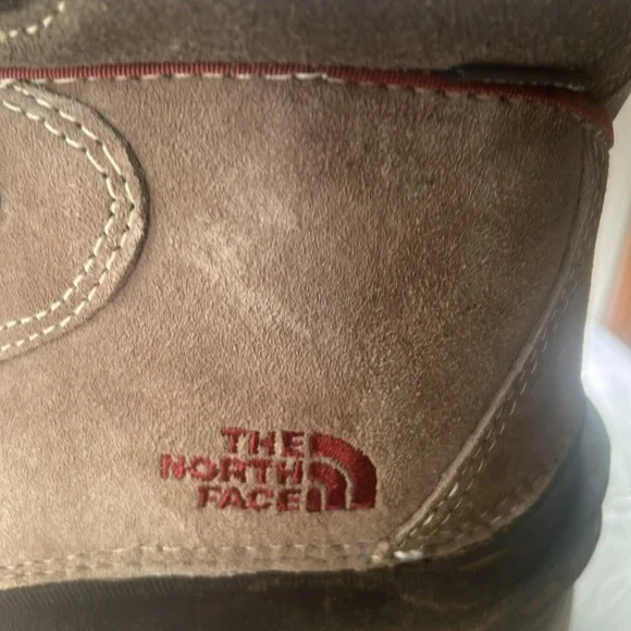 The North Face Brown and Tan Boots/size 7.5women’s euc / great walking /hiking - Picture 3 of 7